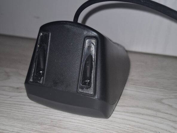 Disassembling Logitech Z506 Rear Satellite speaker, Screws: crwdns2935265:02crwdnd2935265:03crwdnd2935265:03crwdne2935265:0