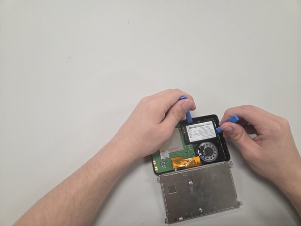 Garmin Nuvi 1450 Battery Replacement: step 4, image 1 of 2