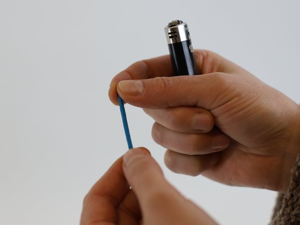 How to Replace a Speedlace With a Stopper, Seal the new lace tips: crwdns2935265:03crwdnd2935265:03crwdnd2935265:03crwdne2935265:0