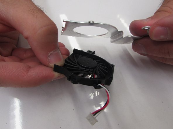 Samsung N150 Plus Fan Replacement: crwdns2935265:011crwdnd2935265:02crwdnd2935265:02crwdne2935265:0