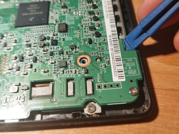 Kobo Touch (N905B) E-Reader Screen Replacement, Lift up the Board: crwdns2935265:05crwdnd2935265:01crwdnd2935265:03crwdne2935265:0