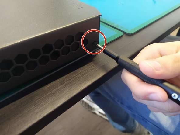 6- Montage PC Infinity, Installation de la tôle supérieur: étape 30, image 2 de 2