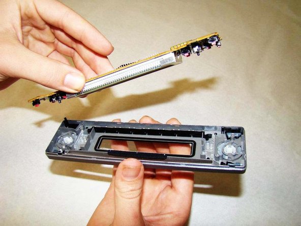 Sony Xplod CDX-MP30 LCD Replacement: crwdns2935265:05crwdnd2935265:02crwdnd2935265:02crwdne2935265:0