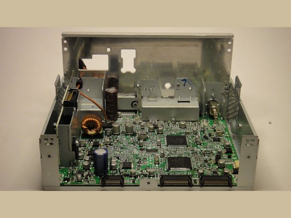 Subaru CM631UD (Clarion PF-3391A-A) Line Out Mod: crwdns2935265:09crwdnd2935265:02crwdnd2935265:02crwdne2935265:0