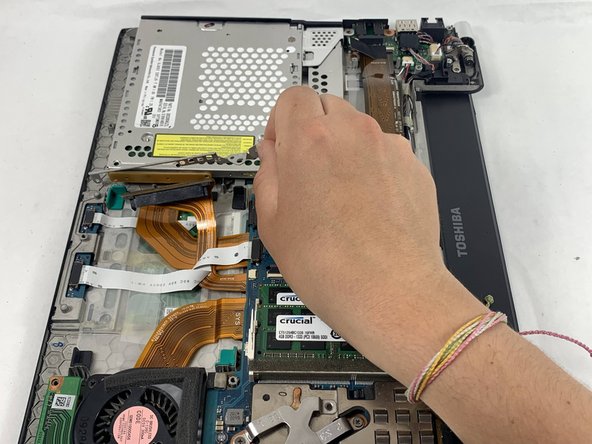 Toshiba Portege R705-P35 DVD Drive Replacement: crwdns2935265:012crwdnd2935265:02crwdnd2935265:03crwdne2935265:0