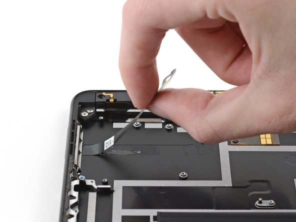 Microsoft Surface Pro X Volume Button Cable Replacement: passo 109, immagine 2 di 2