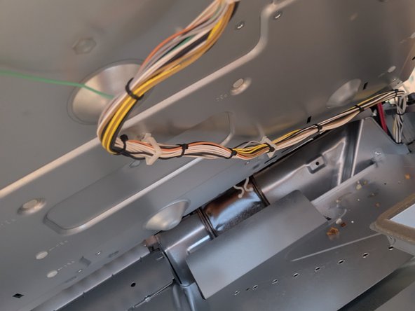 Samsung Induction Cooktop NE63B8211SS Right Power Inverter Replacement, Lift Cooktop & Remove Control Panel Screws: crwdns2935265:05crwdnd2935265:02crwdnd2935265:02crwdne2935265:0