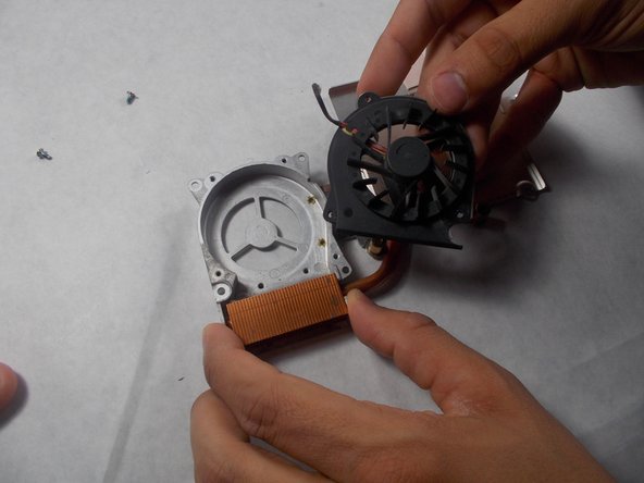 Gateway Solo 1450 Fan Replacement: crwdns2935265:020crwdnd2935265:02crwdnd2935265:02crwdne2935265:0