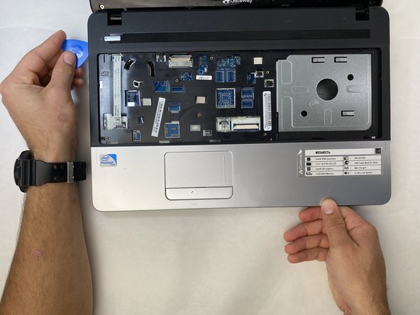 Gateway NE56R27u Motherboard Replacement: crwdns2935265:017crwdnd2935265:03crwdnd2935265:03crwdne2935265:0