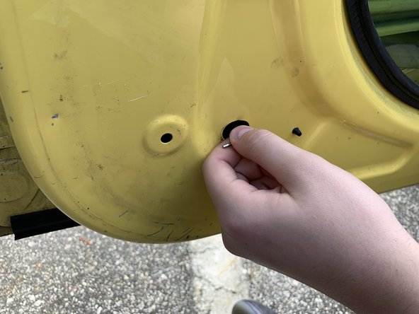 2004 Mini Cooper Driver Window Replacement: step 6, image 1 of 3