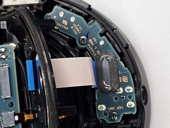 Sony WH-1000XM5 3.5mm Jack Replacement / Debris Removal, Lifting the "L4" Frame: crwdns2935265:06crwdnd2935265:02crwdnd2935265:02crwdne2935265:0