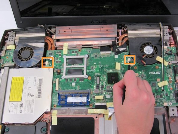 Asus G73JW-XT1 Fan Replacement: stap 0, afbeelding 2 van 2