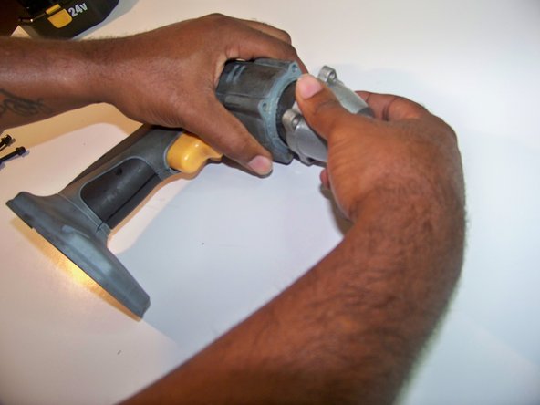 Performance Tool W50042 Trigger Switch Replacement: crwdns2935265:04crwdnd2935265:02crwdnd2935265:03crwdne2935265:0