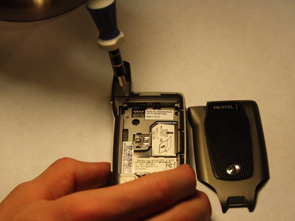 Motorola Nextel i880 Logic Board Replacement: crwdns2935265:06crwdnd2935265:01crwdnd2935265:01crwdne2935265:0