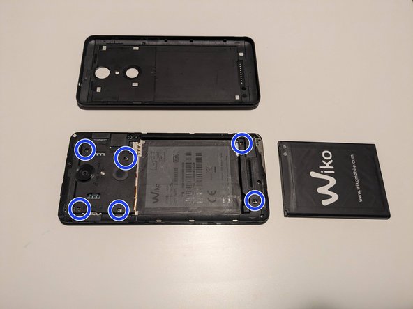 Wiko View Screen Replacement, Remove the battery: crwdns2935265:03crwdnd2935265:03crwdnd2935265:03crwdne2935265:0