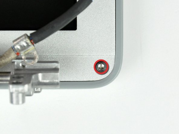 PowerBook G4 Aluminum 15" 1.67 GHz Display Data Cable Replacement, Rear Display Bezel: crwdns2935265:020crwdnd2935265:02crwdnd2935265:02crwdne2935265:0