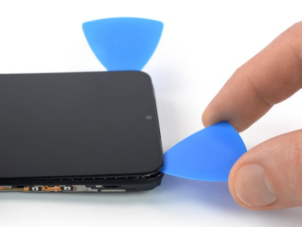 Xiaomi Redmi Note 9T Screen Replacement, Slice the top edge adhesive: crwdns2935265:033crwdnd2935265:03crwdnd2935265:03crwdne2935265:0