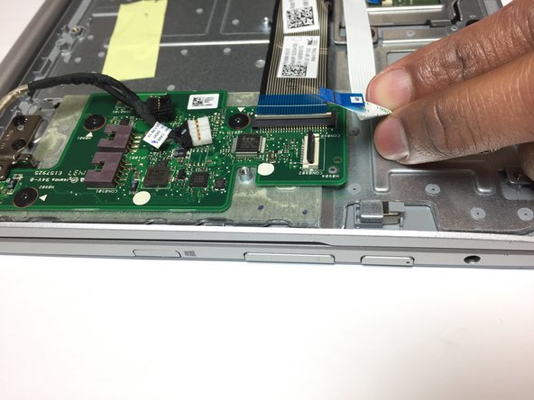 Acer Aspire Switch 10 SW5-012-18MY USB Port Replacement: crwdns2935265:04crwdnd2935265:03crwdnd2935265:03crwdne2935265:0