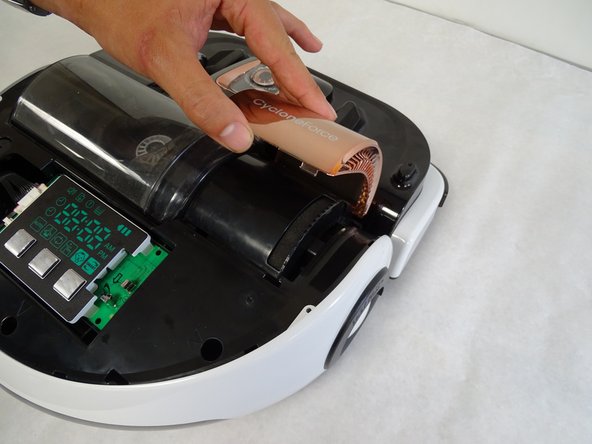 Samsung POWERbot VR9000 Right Driving Wheel Replacement: crwdns2935265:05crwdnd2935265:02crwdnd2935265:02crwdne2935265:0