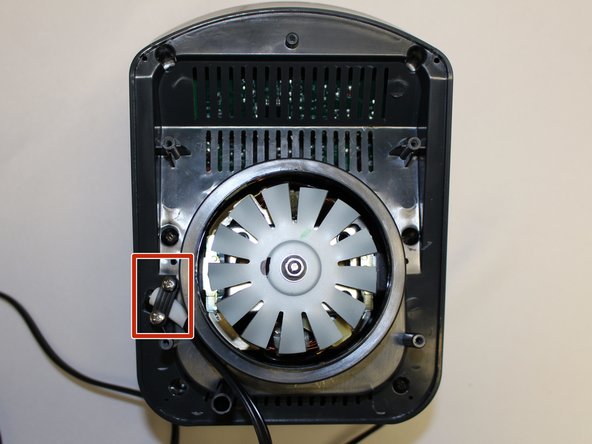 Ninja Professional Blender BL660 Circuit Board Replacement: crwdns2935265:04crwdnd2935265:02crwdnd2935265:02crwdne2935265:0