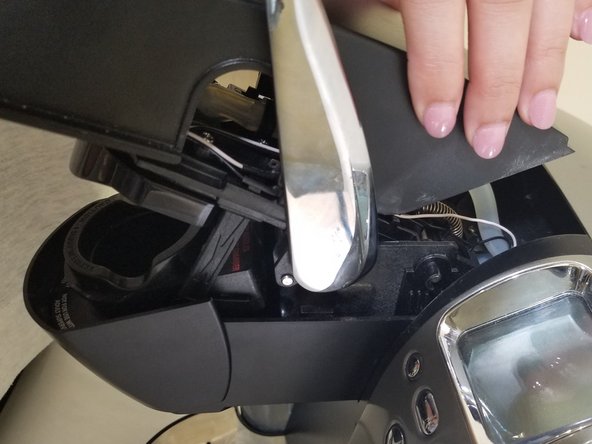 Keurig B70 Platinum Puncture Needle Replacement: crwdns2935265:03crwdnd2935265:02crwdnd2935265:02crwdne2935265:0