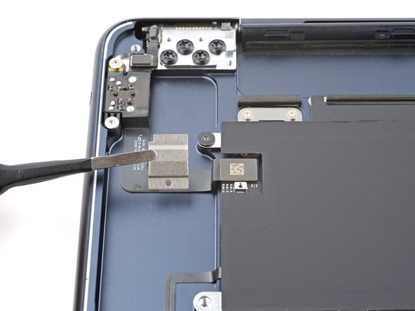 MacBook Air 15" 2024 Headphone Jack Replacement, Remove the press connector cover: crwdns2935265:018crwdnd2935265:03crwdnd2935265:03crwdne2935265:0