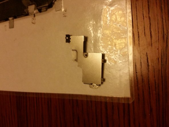 i Phone 4s Screen Replacement, Mother board: crwdns2935265:07crwdnd2935265:03crwdnd2935265:03crwdne2935265:0