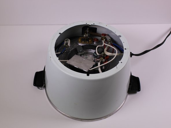 Tatung TAC-6G Light Element Replacement: crwdns2935265:06crwdnd2935265:02crwdnd2935265:02crwdne2935265:0