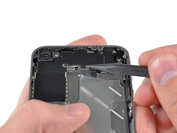 iPhone 4 Rear Camera Replacement: crwdns2935265:08crwdnd2935265:02crwdnd2935265:03crwdne2935265:0