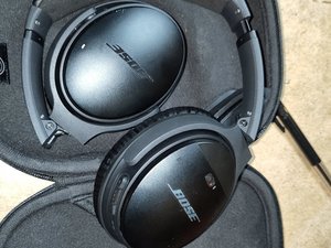 Bose QuietComfort 35 Repairing the power button slider - iFixit Repair Guide