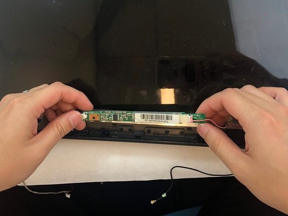 HP Pavillion G60-120US LCD Screen Replacement: crwdns2935265:024crwdnd2935265:03crwdnd2935265:03crwdne2935265:0