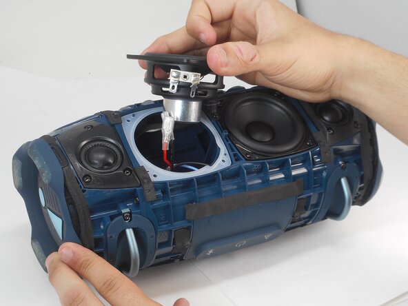 JBL Xtreme 4 Woofers Replacement: crwdns2935265:010crwdnd2935265:02crwdnd2935265:02crwdne2935265:0