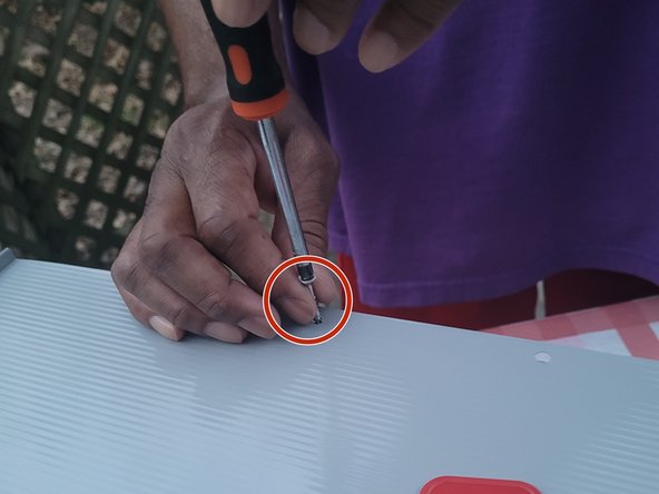 How to Reattach the Head of a Mailbox to the Base: step 5, image 2 of 2