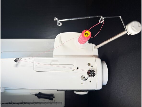 Expedition Sewing Awl, Winding a bobbin: crwdns2935265:07crwdnd2935265:01crwdnd2935265:03crwdne2935265:0