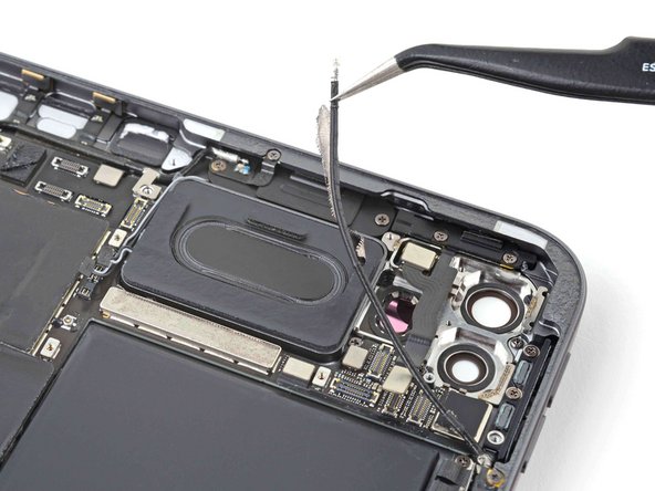 iPad Pro 11" 2nd Gen Logic Board Replacement, Pull the Wi-Fi antenna cable away from the logic board: crwdns2935265:060crwdnd2935265:03crwdnd2935265:03crwdne2935265:0