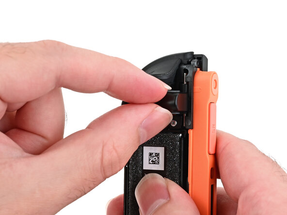 Joy-Con 2 (Right) Battery Replacement, Check the release button: crwdns2935265:018crwdnd2935265:02crwdnd2935265:03crwdne2935265:0