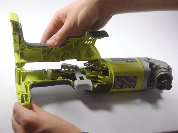 RYOBI P422 Body Replacement: crwdns2935265:04crwdnd2935265:02crwdnd2935265:02crwdne2935265:0