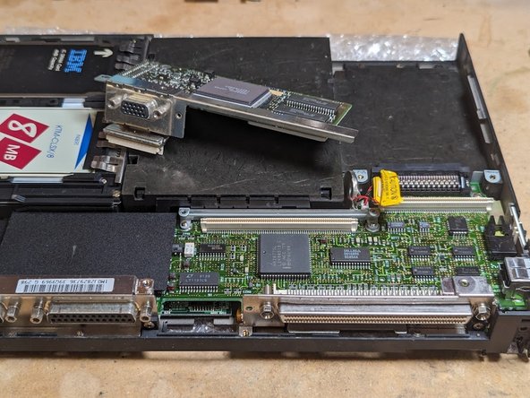 IBM Thinkpad 700C Disassembly, Video Board: crwdns2935265:023crwdnd2935265:03crwdnd2935265:03crwdne2935265:0