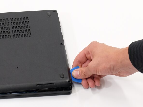 Dell Latitude 5580 Fan Replacement, Fan: crwdns2935265:01crwdnd2935265:03crwdnd2935265:03crwdne2935265:0