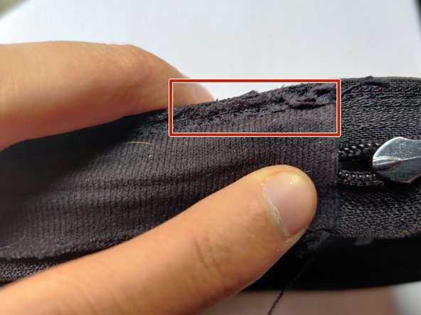 Bose QuietComfort 35 Case Zipper Replacement: crwdns2935265:019crwdnd2935265:02crwdnd2935265:02crwdne2935265:0