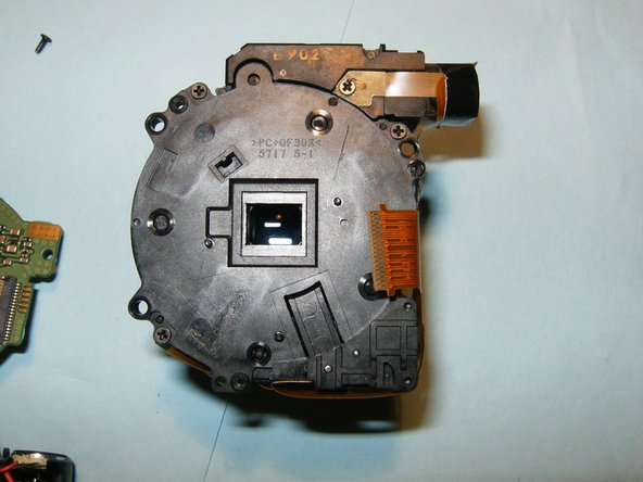 Samsung PL20 Lens Replacement: crwdns2935265:06crwdnd2935265:03crwdnd2935265:03crwdne2935265:0