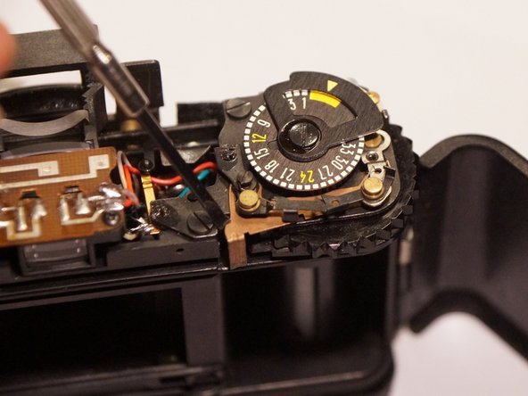 Lomo LC-A: fixing the exposure / picture counter: crwdns2935265:08crwdnd2935265:03crwdnd2935265:03crwdne2935265:0