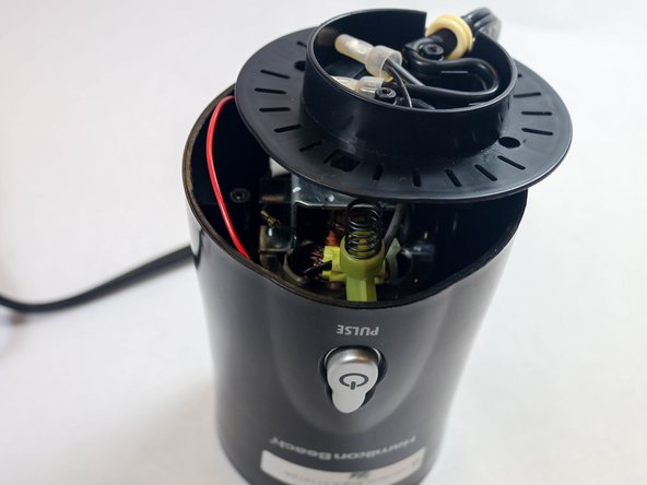 Hamilton Beach 51101BA Power Button Replacement: crwdns2935265:04crwdnd2935265:02crwdnd2935265:02crwdne2935265:0