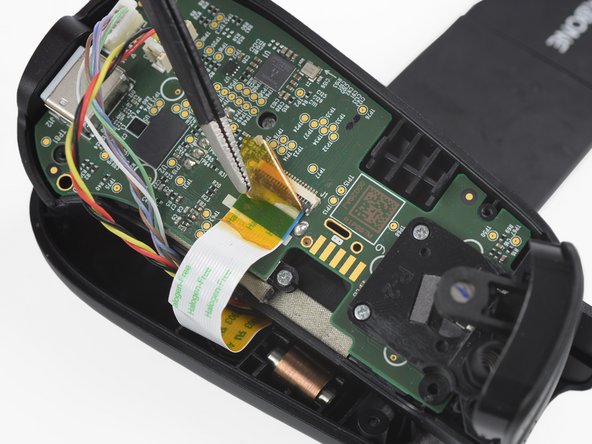 Backbone One Right Mainboard Replacement, Remove the protective tape: crwdns2935265:03crwdnd2935265:02crwdnd2935265:03crwdne2935265:0