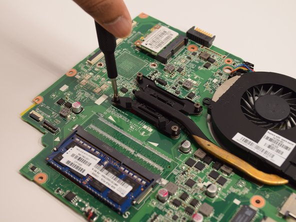 HP Pavilion 15-d017cl Cooling Fan Replacement, Cooling Fan: crwdns2935265:021crwdnd2935265:02crwdnd2935265:02crwdne2935265:0