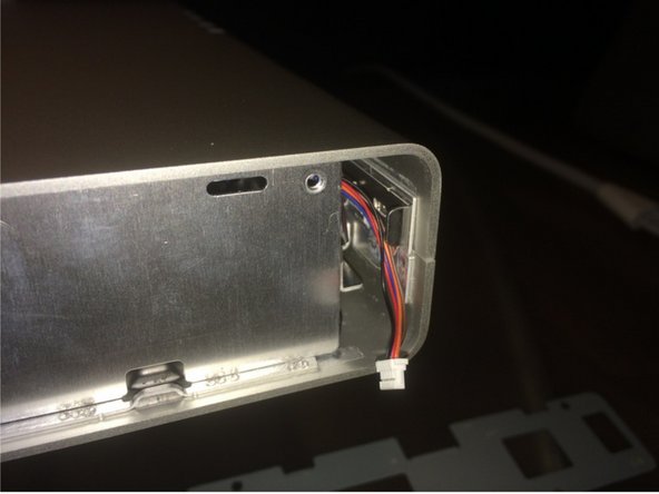 Apple Cinema HD Display 30" Teardown, Undo latches: step 8, image 2 of 3