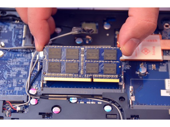 Replacement or expansion RAM, RAM: crwdns2935265:04crwdnd2935265:03crwdnd2935265:03crwdne2935265:0