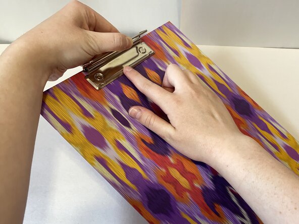 How to Replace the Rivets in a Clipboard: crwdns2935265:09crwdnd2935265:01crwdnd2935265:02crwdne2935265:0