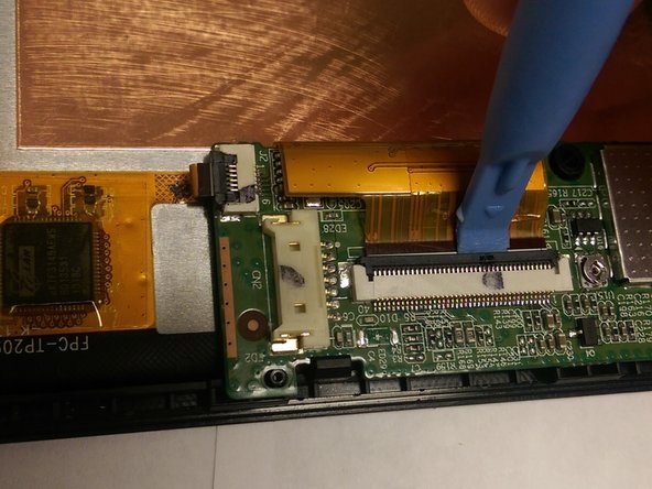 Toshiba Excite 7 Rear Facing Camera Replacement, Unplugging Data Cable: crwdns2935265:07crwdnd2935265:03crwdnd2935265:03crwdne2935265:0