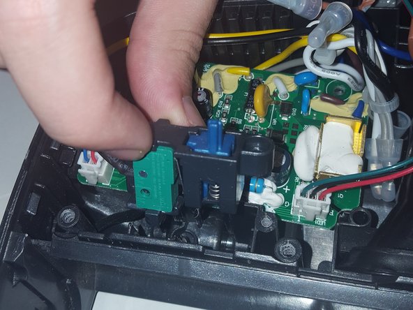 Shark Rocket HV381 Motor Replacement: crwdns2935265:011crwdnd2935265:02crwdnd2935265:03crwdne2935265:0